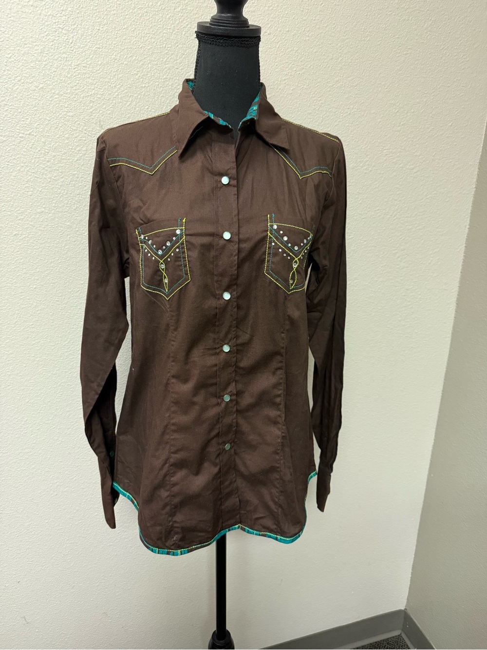 Cruel Girl Brown Western Snap Shirt Turquoise Trim Embroidered Large Boho - Picture 2 of 11